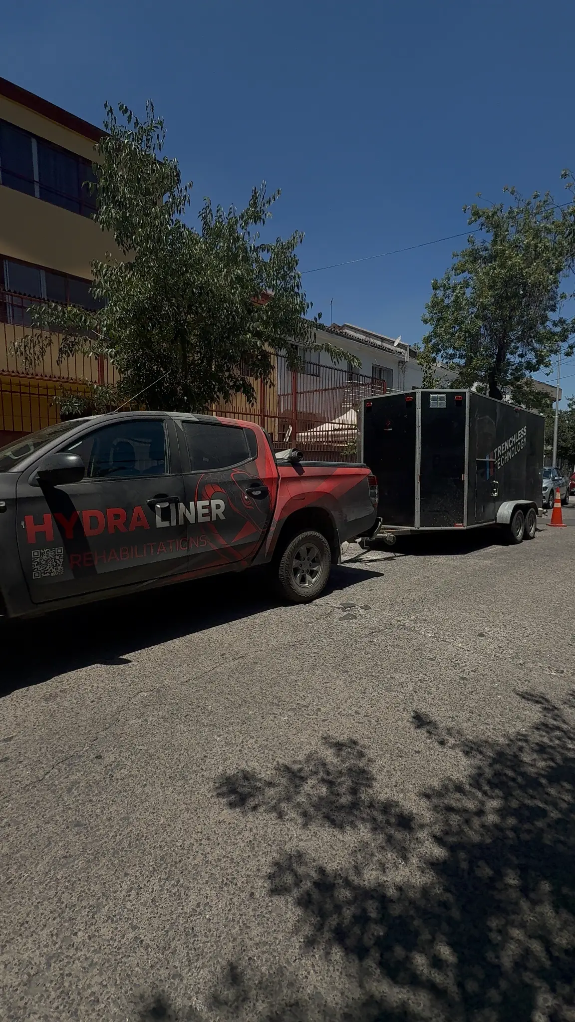 Camion Hydra Liner con equipo
